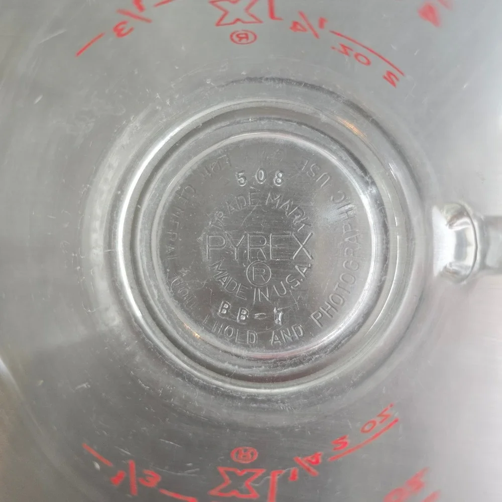 Vintage Pyrex D Handle Measuring Cup Set Red Block Letter 4 Cup 1 Cup 532 508